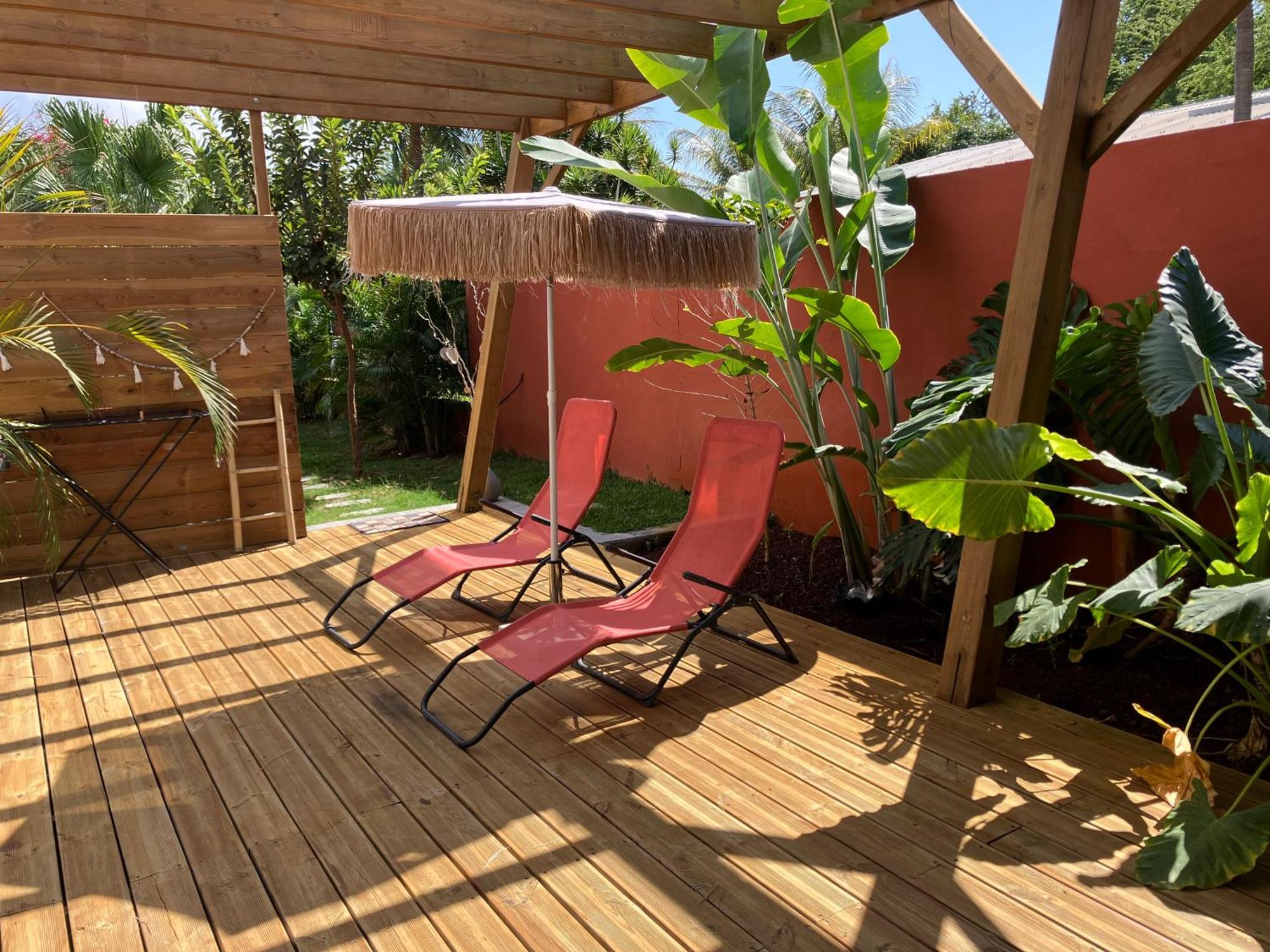 Kazacoco Bungalow A 5 Min A Pieds Du Lagon La Saline Les Bains Zewnętrze zdjęcie